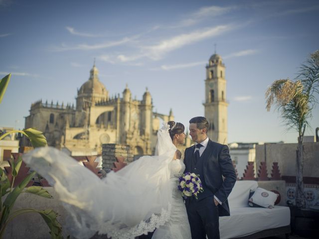 La boda de Paco y Herminia  en Jerez De La Frontera, Cádiz 5