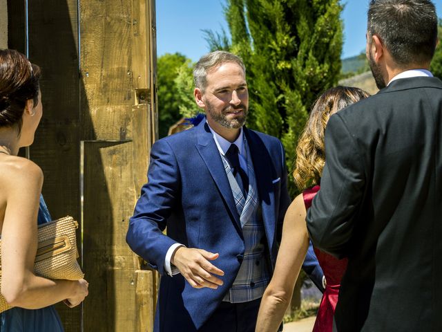 La boda de Marta y Gonzalo en Santa Gadea Del Cid, Burgos 17