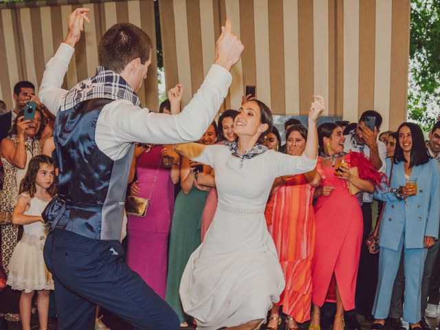 La boda de Leire y Gontzal en Amorebieta-echano, Vizcaya 25