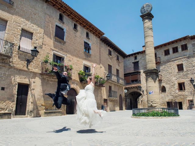 La boda de Carlos y Leticia en Cretas, Teruel 24