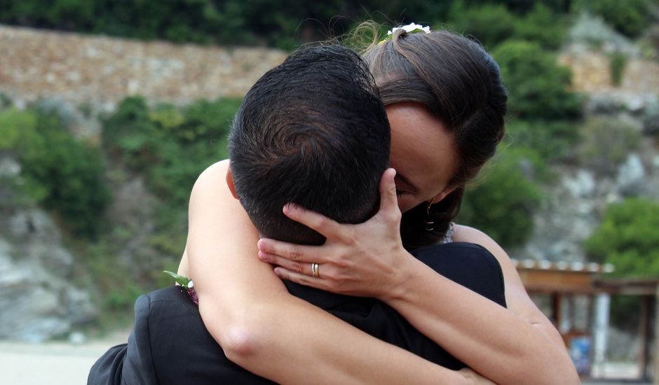 La boda de Joaquín  y Mireia en Platja De Sa Riera, Girona