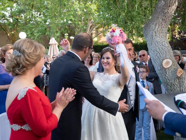 La boda de Alejandro y Soraya en Campo De Criptana, Ciudad Real 33