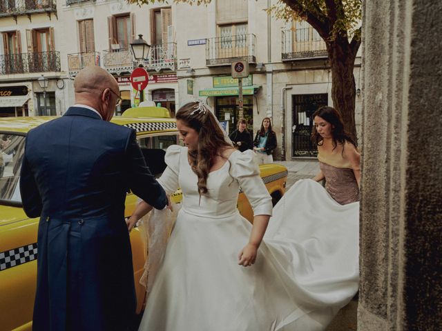 La boda de Carlos y Nala en Madrid, Madrid 19