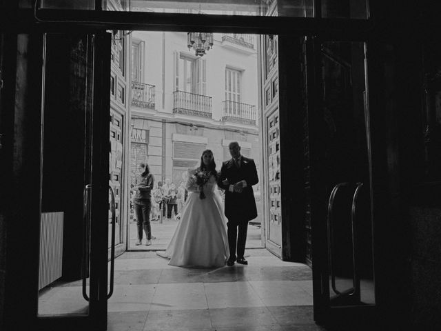 La boda de Carlos y Nala en Madrid, Madrid 23