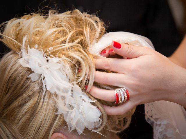 La boda de Christian y Amparo en Cubas De La Sagra, Madrid 14