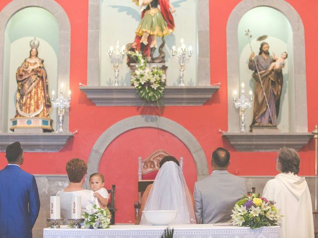 La boda de Ivan y Davinia en Valsequillo (Telde), Las Palmas 43