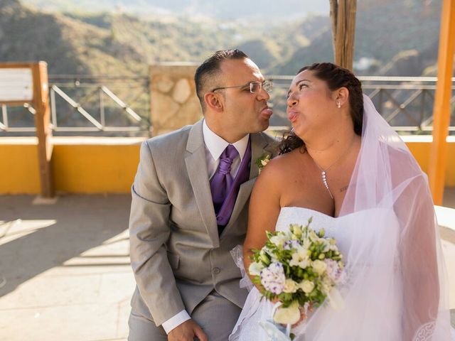 La boda de Ivan y Davinia en Valsequillo (Telde), Las Palmas 54