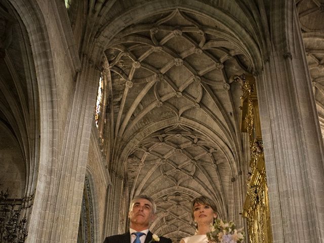 La boda de Miguel Ángel y Estela en Torrecaballeros, Segovia 23