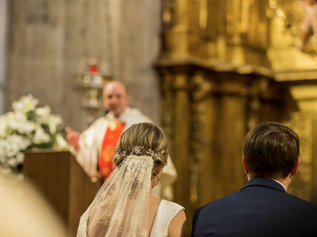 La boda de Miguel Ángel y Estela en Torrecaballeros, Segovia 24
