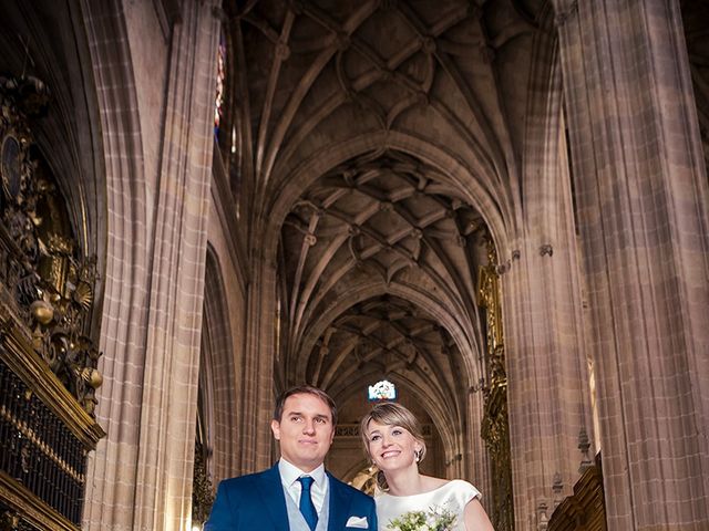 La boda de Miguel Ángel y Estela en Torrecaballeros, Segovia 29