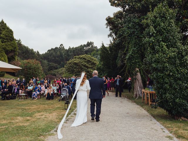 La boda de Iris y Alejandro en Gijón, Asturias 48