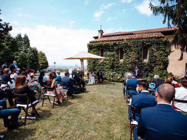 La boda de Iris y Alejandro en Gijón, Asturias 52