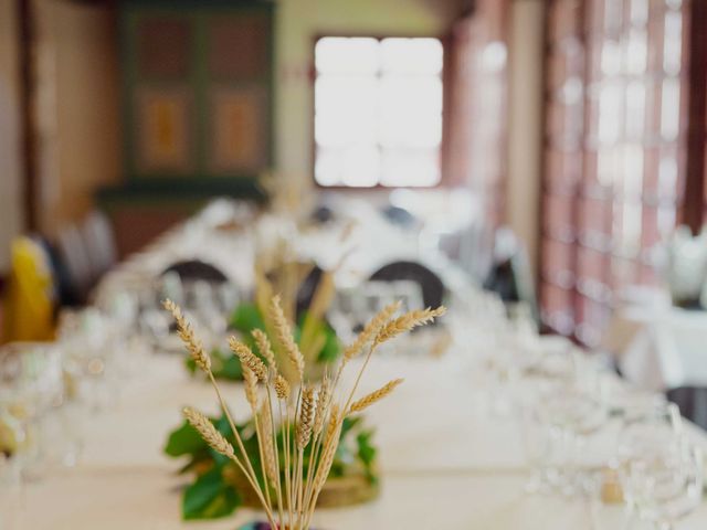 La boda de Rober y Itziar en Torrecaballeros, Segovia 20