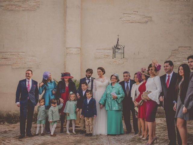 La boda de Enrique y Marina en Villanueva Del Ariscal, Sevilla 34
