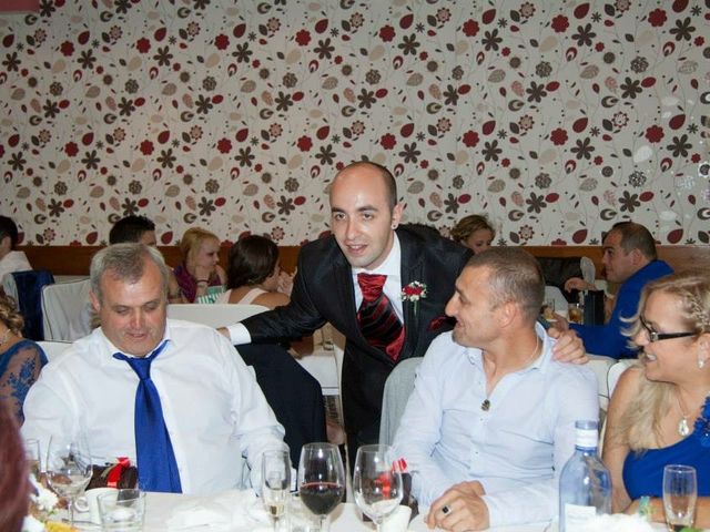 La boda de Julián y Belén en Latores, Asturias 25