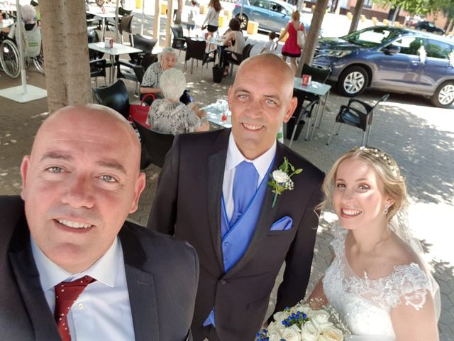 La boda de Miguel Ángel y Cristina en Sevilla, Sevilla 1