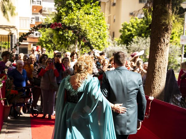 La boda de Manuel y Fátima en Espartinas, Sevilla 14