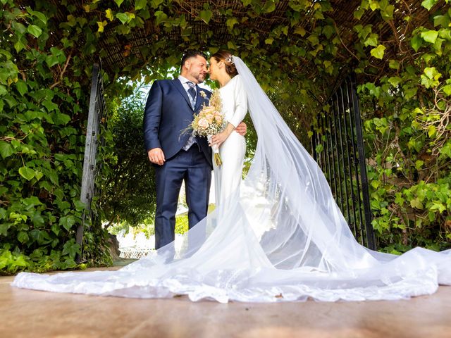 La boda de Laura y Tomás en Valdepeñas, Ciudad Real 29