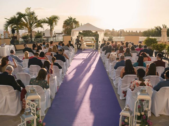 La boda de Cristian y Isabella en Adeje, Santa Cruz de Tenerife 40