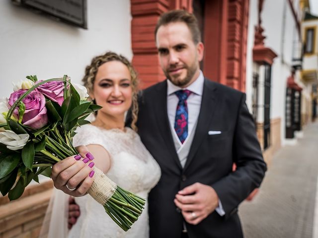 La boda de Teo y Raquel en Fuentes De Andalucia, Sevilla 19