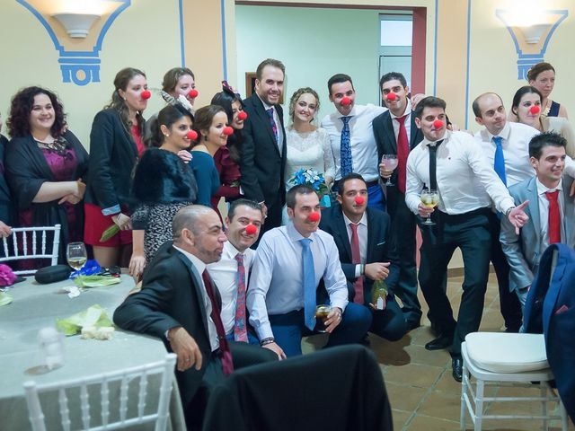 La boda de Teo y Raquel en Fuentes De Andalucia, Sevilla 26