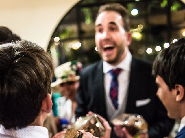 La boda de Teo y Raquel en Fuentes De Andalucia, Sevilla 27