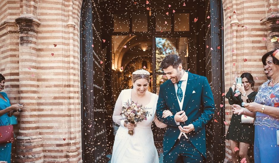 La boda de Borja  y Marta en Sevilla, Sevilla