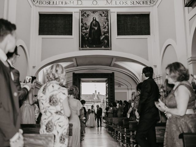 La boda de Luisfer y Laura en Boadilla Del Monte, Madrid 34