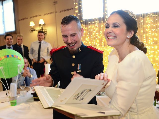 La boda de Eva y Javier en Malpartida De Plasencia, Cáceres 71