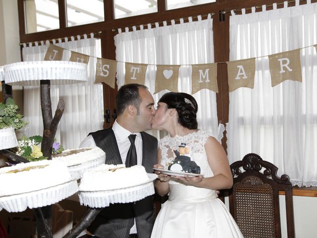 La boda de Iñigo  y Idoia   en Eibar, Guipúzcoa 14