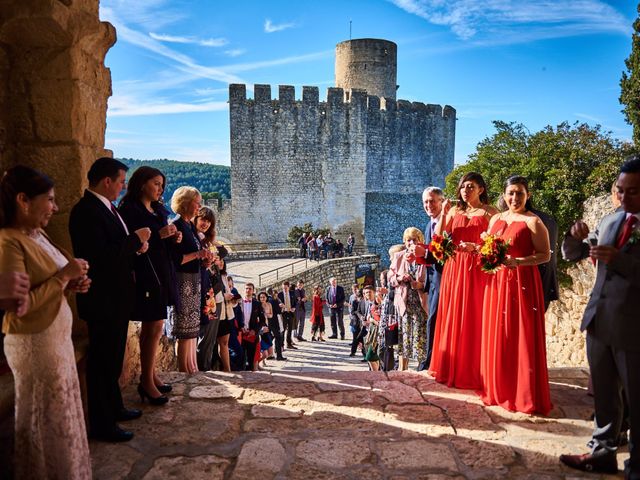 La boda de Oli y Jen en Castellet I La Gornal, Barcelona 23