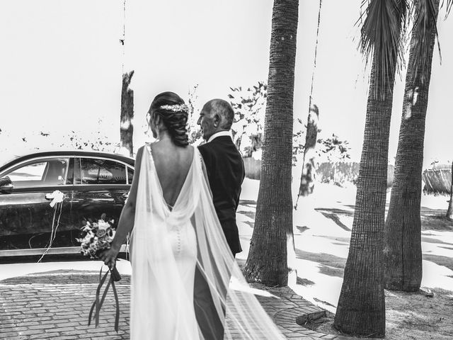 La boda de Jesus y Macarena en Utrera, Sevilla 30