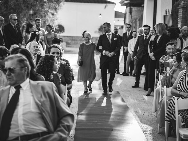 La boda de Jesus y Macarena en Utrera, Sevilla 33