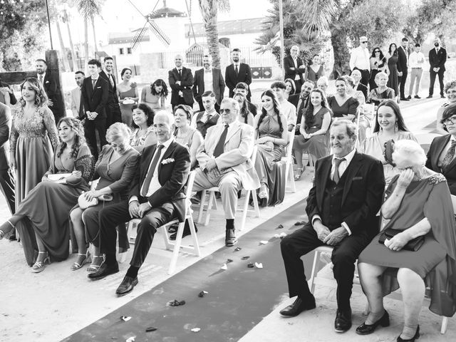 La boda de Jesus y Macarena en Utrera, Sevilla 36