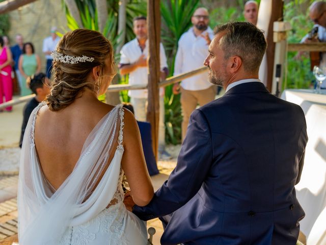 La boda de Jesus y Macarena en Utrera, Sevilla 38