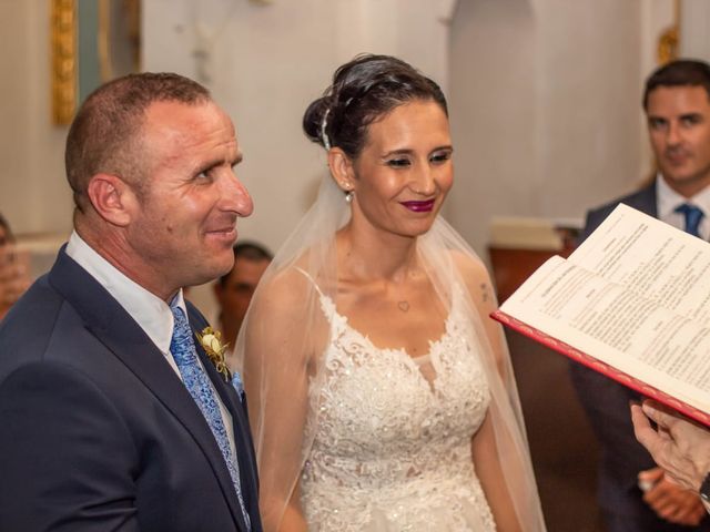 La boda de Oscar y Violeta en La/villajoyosa Vila Joiosa, Alicante 2