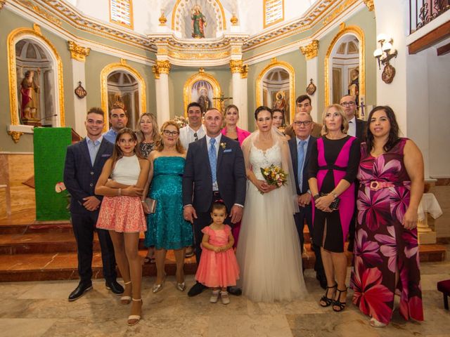 La boda de Oscar y Violeta en La/villajoyosa Vila Joiosa, Alicante 7