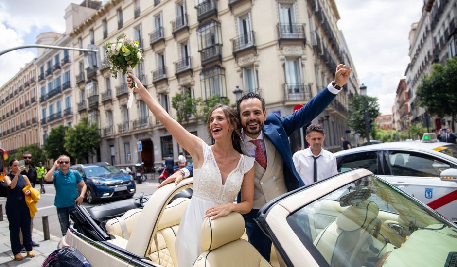 La boda de Jesus y Sophie en Madrid, Madrid