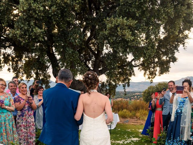 La boda de Manu y Yolanda en Collado Villalba, Madrid 17