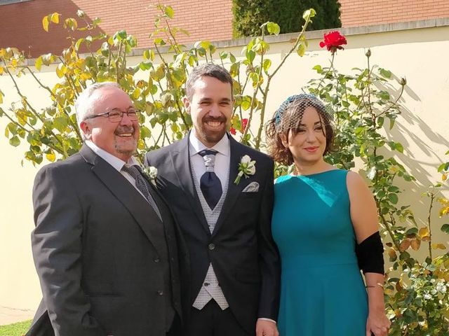 La boda de Adriana y Josep en El Castell Del Remei, Lleida 10