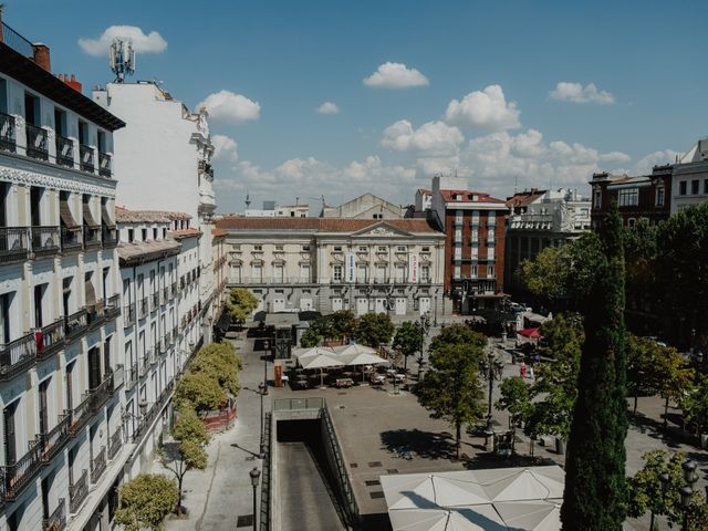 La boda de Hugo y Nabila en Madrid, Madrid 2