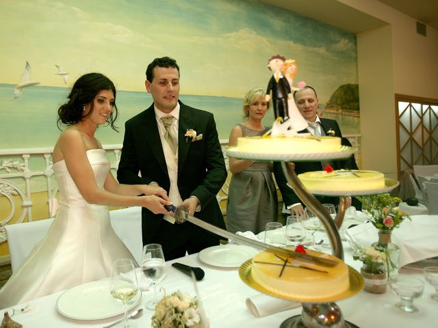 La boda de Marco y Laura en Donostia-San Sebastián, Guipúzcoa 30