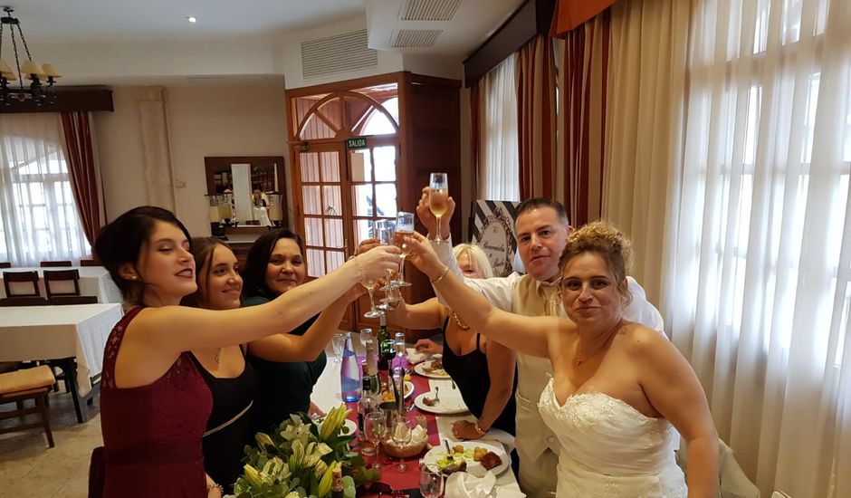 La boda de José Antonio  y Elena en Sant Joan, Islas Baleares