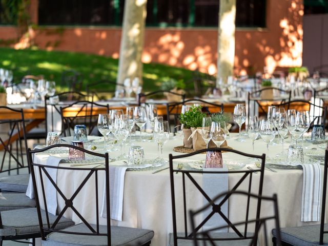 La boda de Tomás y Marta en Sant Cugat Sesgarrigues, Barcelona 1