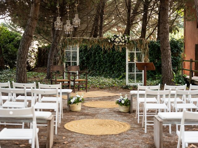 La boda de Tomás y Marta en Sant Cugat Sesgarrigues, Barcelona 2