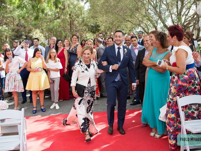 La boda de Carol y Nacho en Las Palmas De Gran Canaria, Las Palmas 13