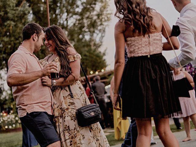 La boda de David y Rosa en Villamondrin De Rueda, León 76