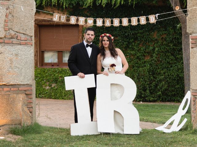 La boda de Raúl y Irene en Pueblo Lucillos, Toledo 1