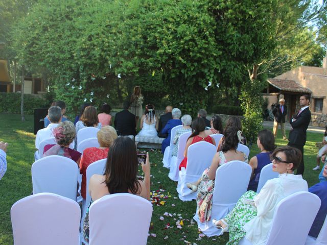 La boda de Raúl y Irene en Pueblo Lucillos, Toledo 4