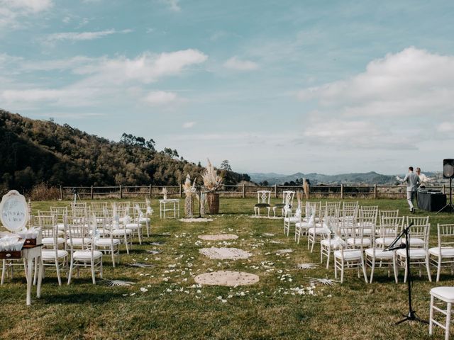 La boda de Fernando y Cristina en Torazo, Asturias 2